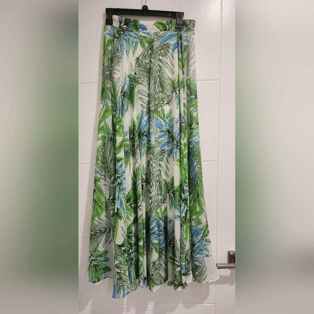 Flowy blue and green long skirt